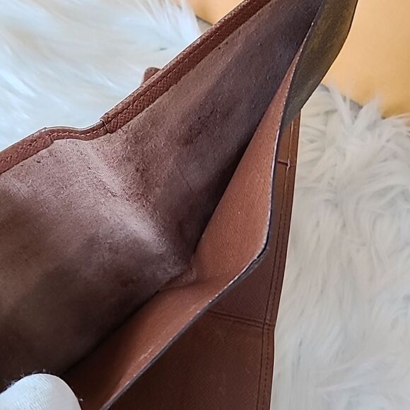 💯 Authentic Louis Vuitton Monogram Bifold Wallet 🍀 - Picture 10 of 13